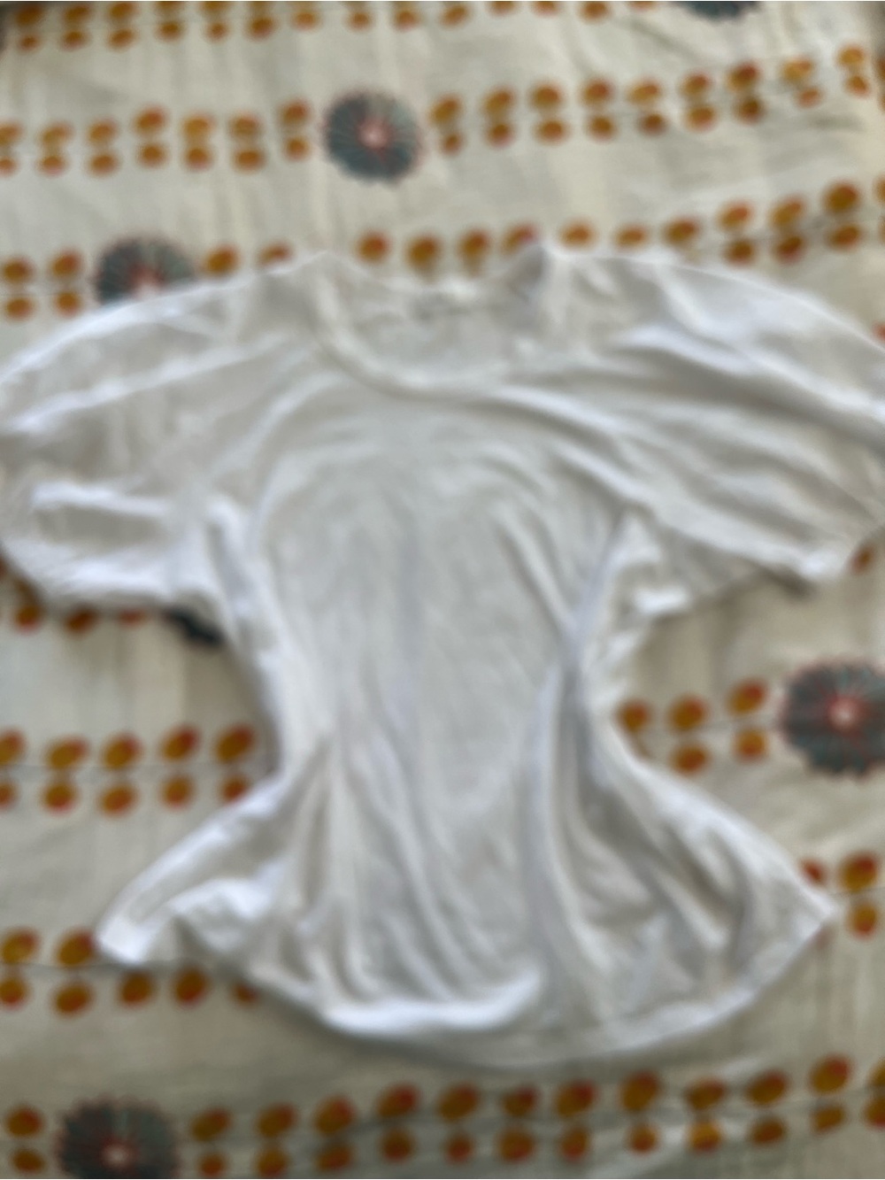 A.L.C. White T in perfect condition! Puff sleeves - Picture 4 of 4